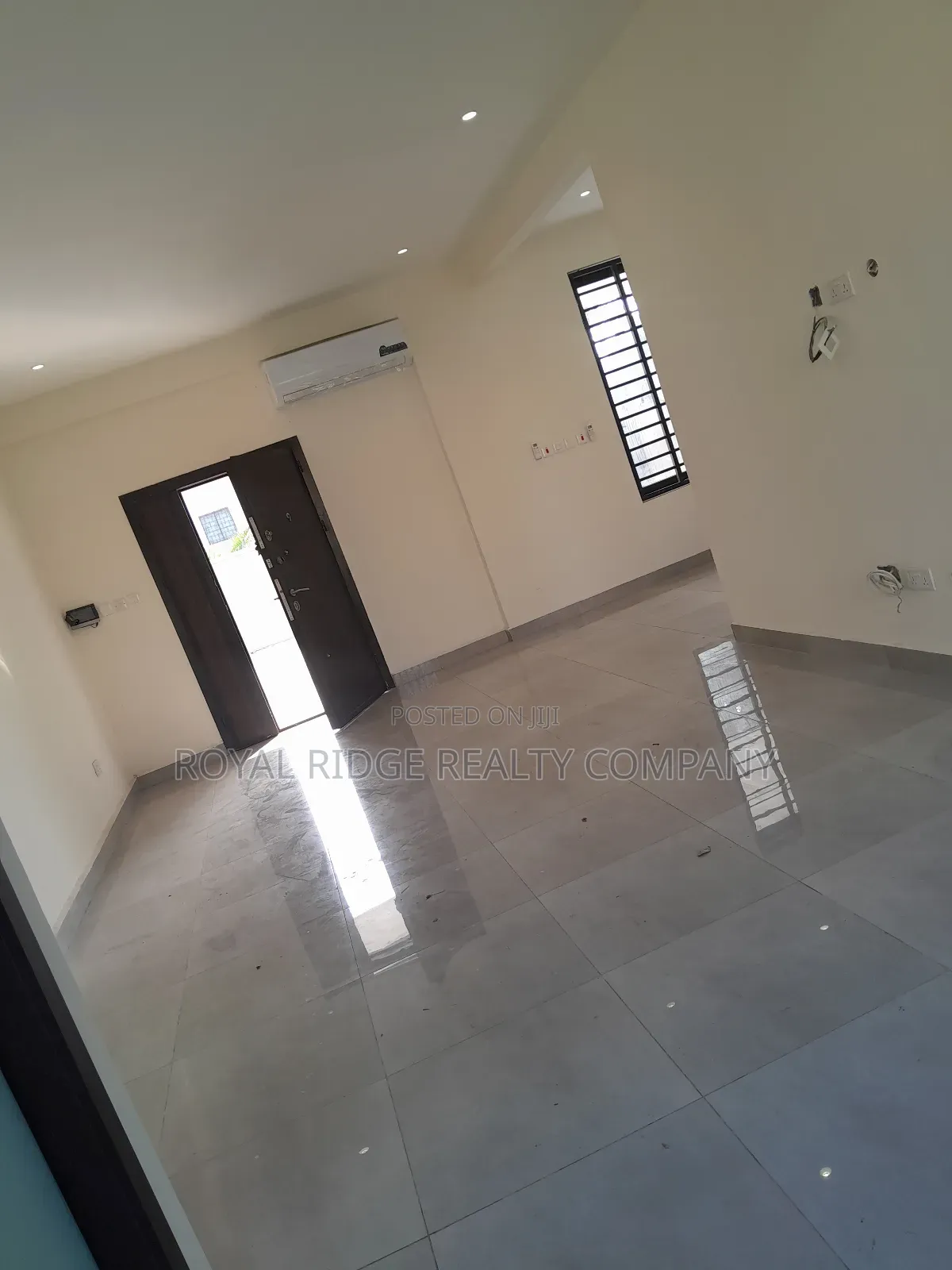 4bdrm House in Cantonments, Accra Metropolitan for rent