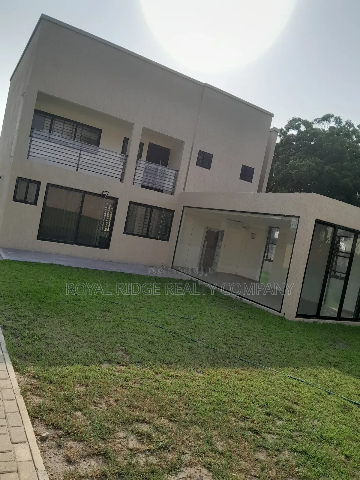 4bdrm House in Cantonments, Accra Metropolitan for rent