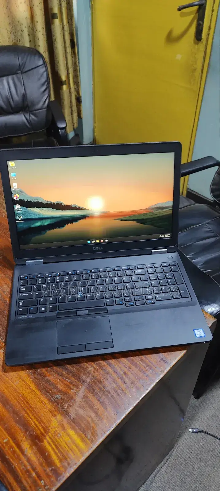 Laptop Dell Latitude 15 E5570 8GB Intel Core I5 SSD 256GB