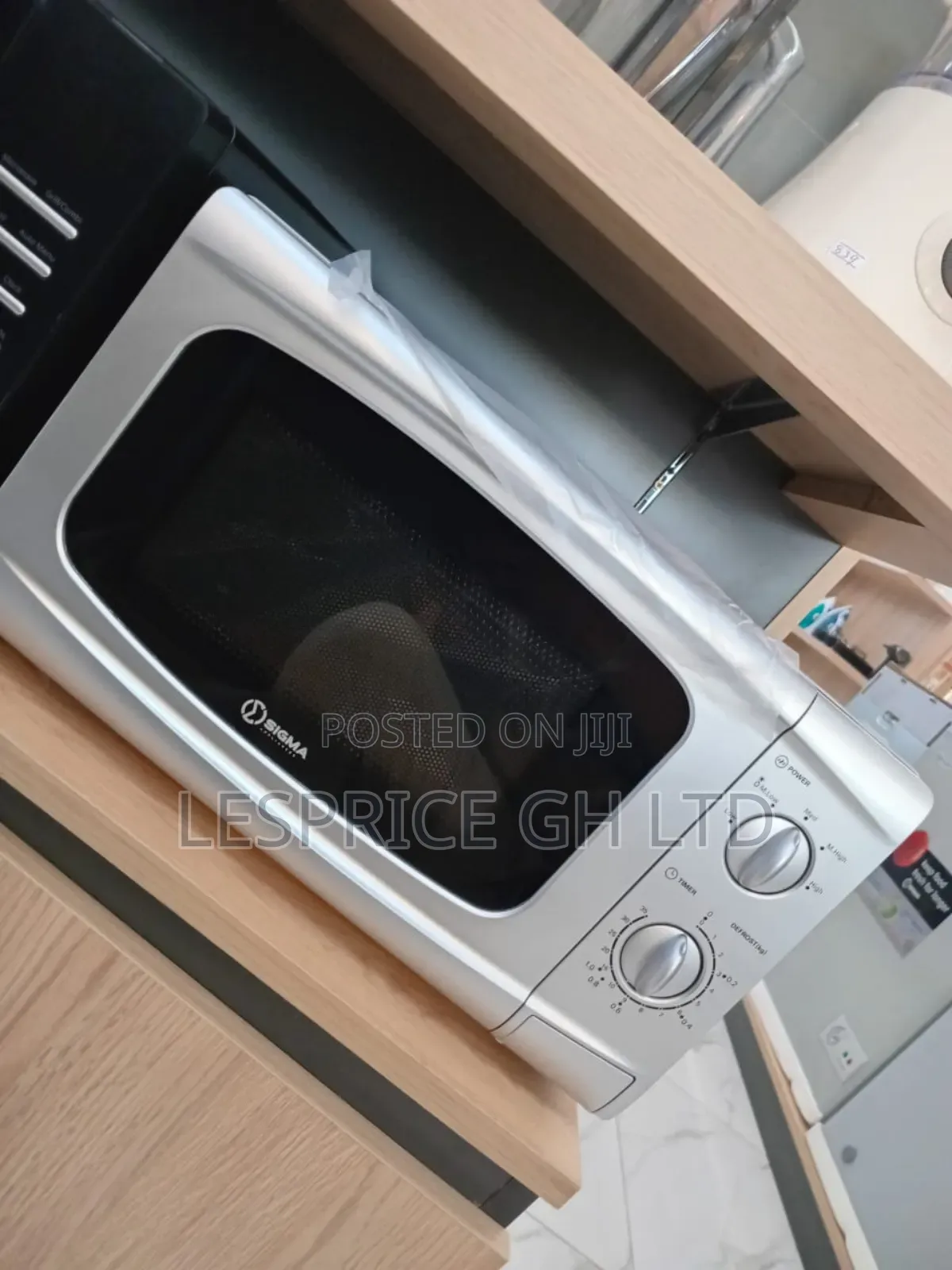Budget-Friendly: Sigma 20L Solo Microwave