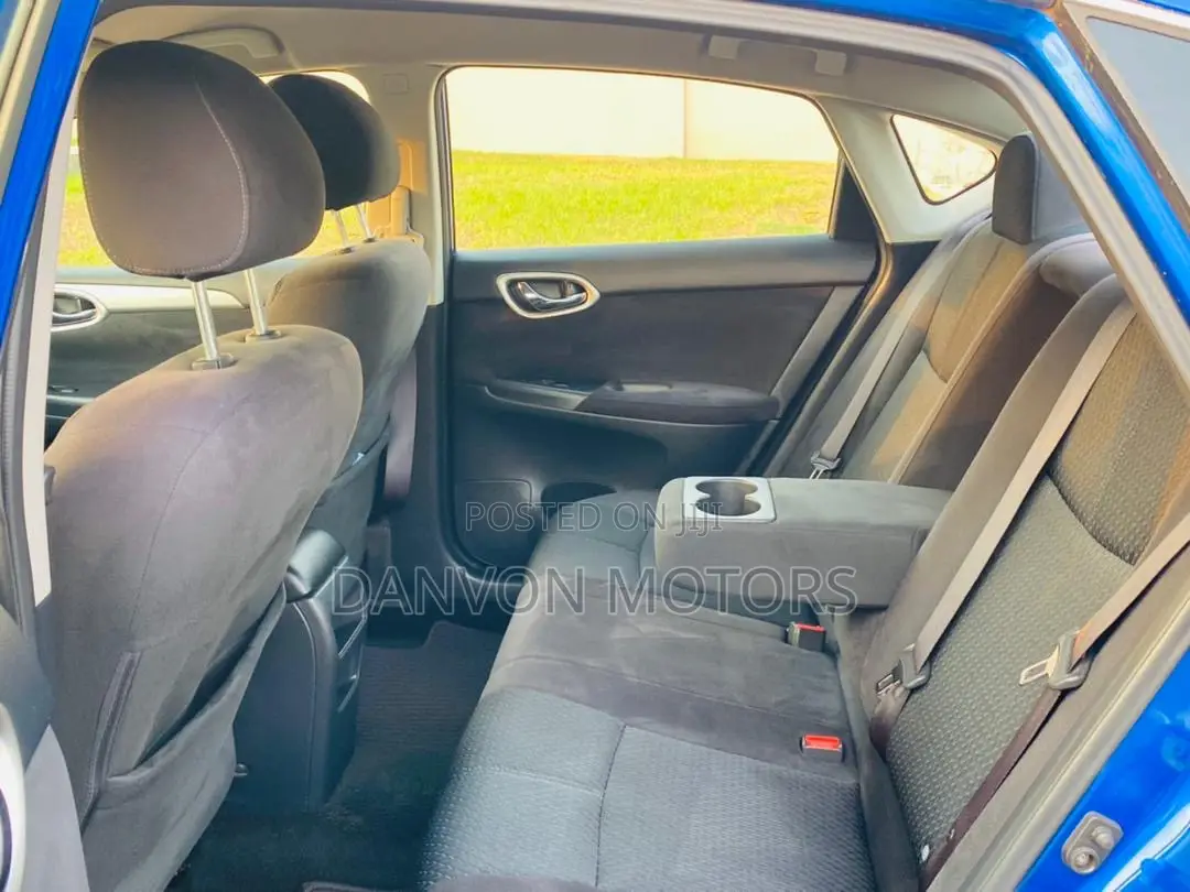 Nissan Sentra SR 4dr Sedan (1.8L 4cyl CVT) 2014 Blue