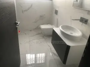 5bdrm House in East Legon for rent