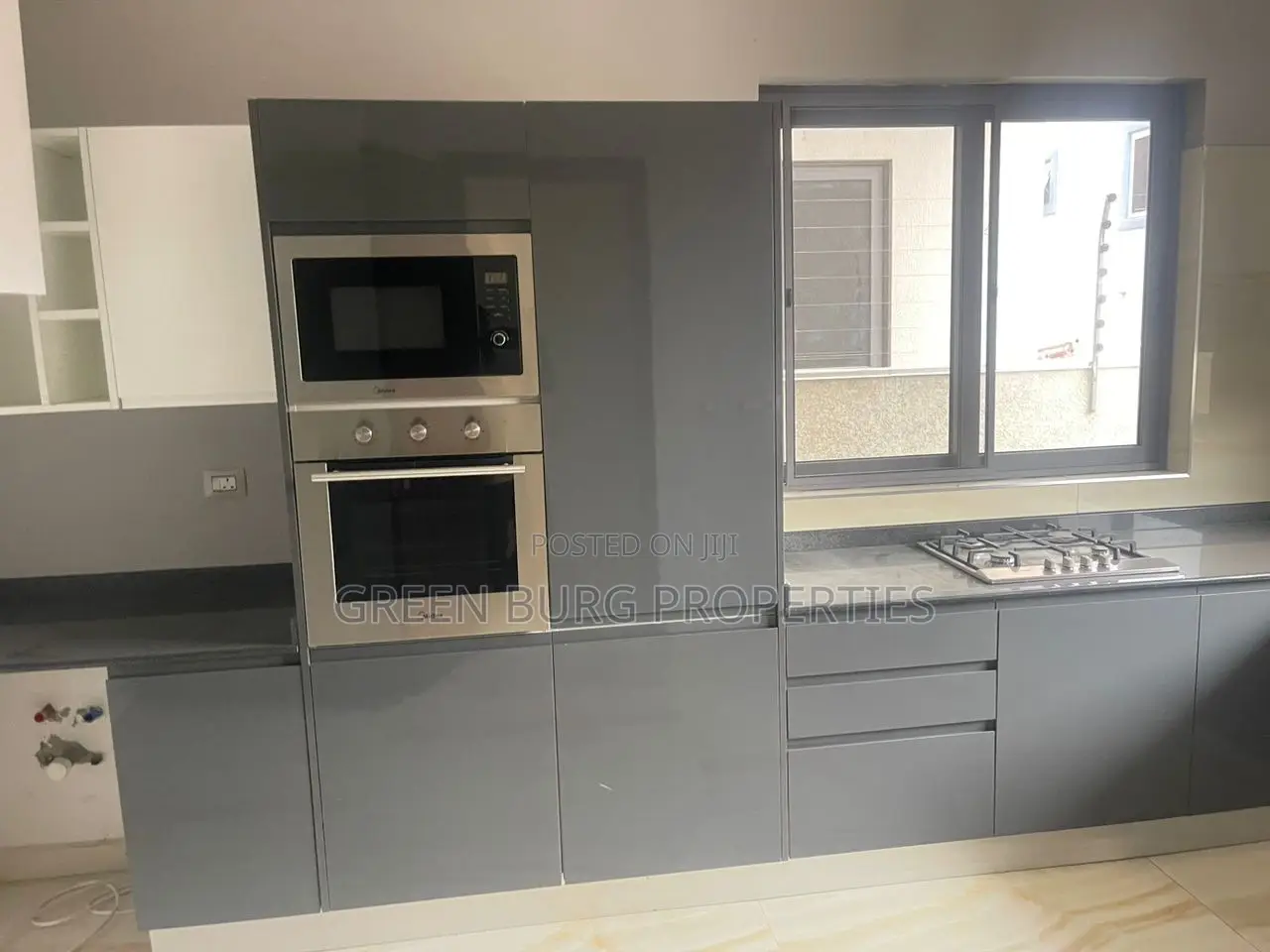 5bdrm House in East Legon for rent