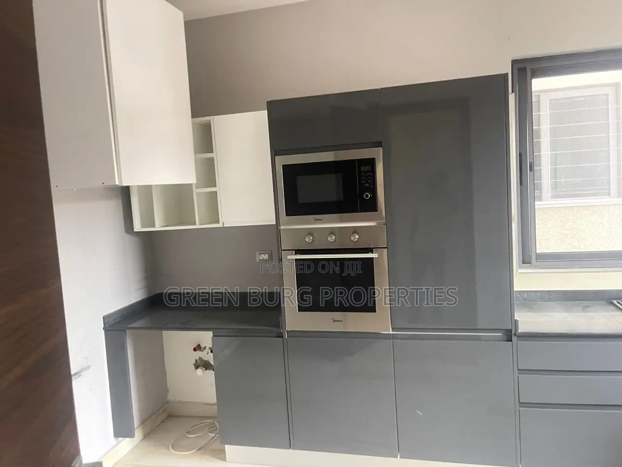 5bdrm House in East Legon for rent