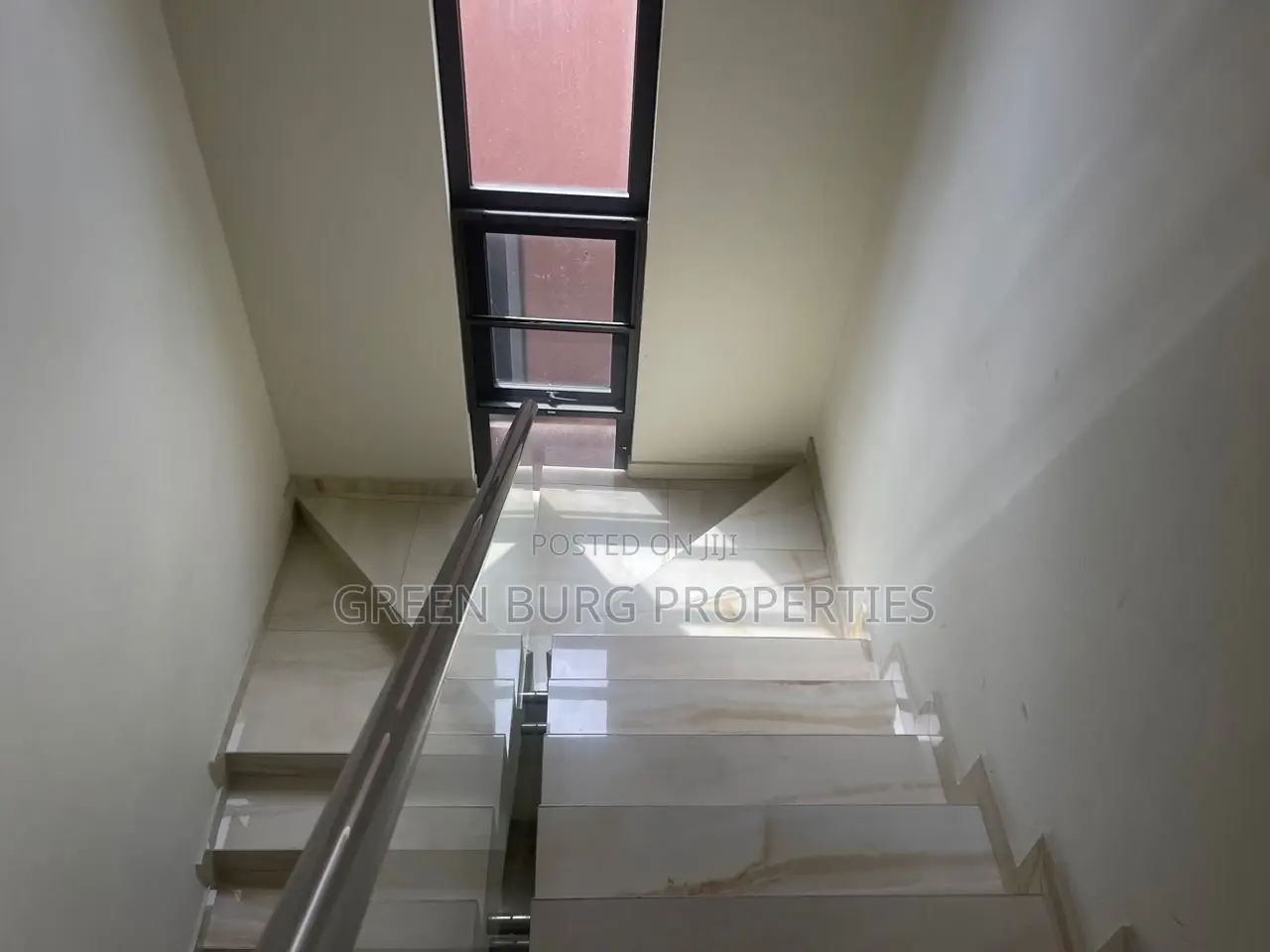 5bdrm House in East Legon for rent