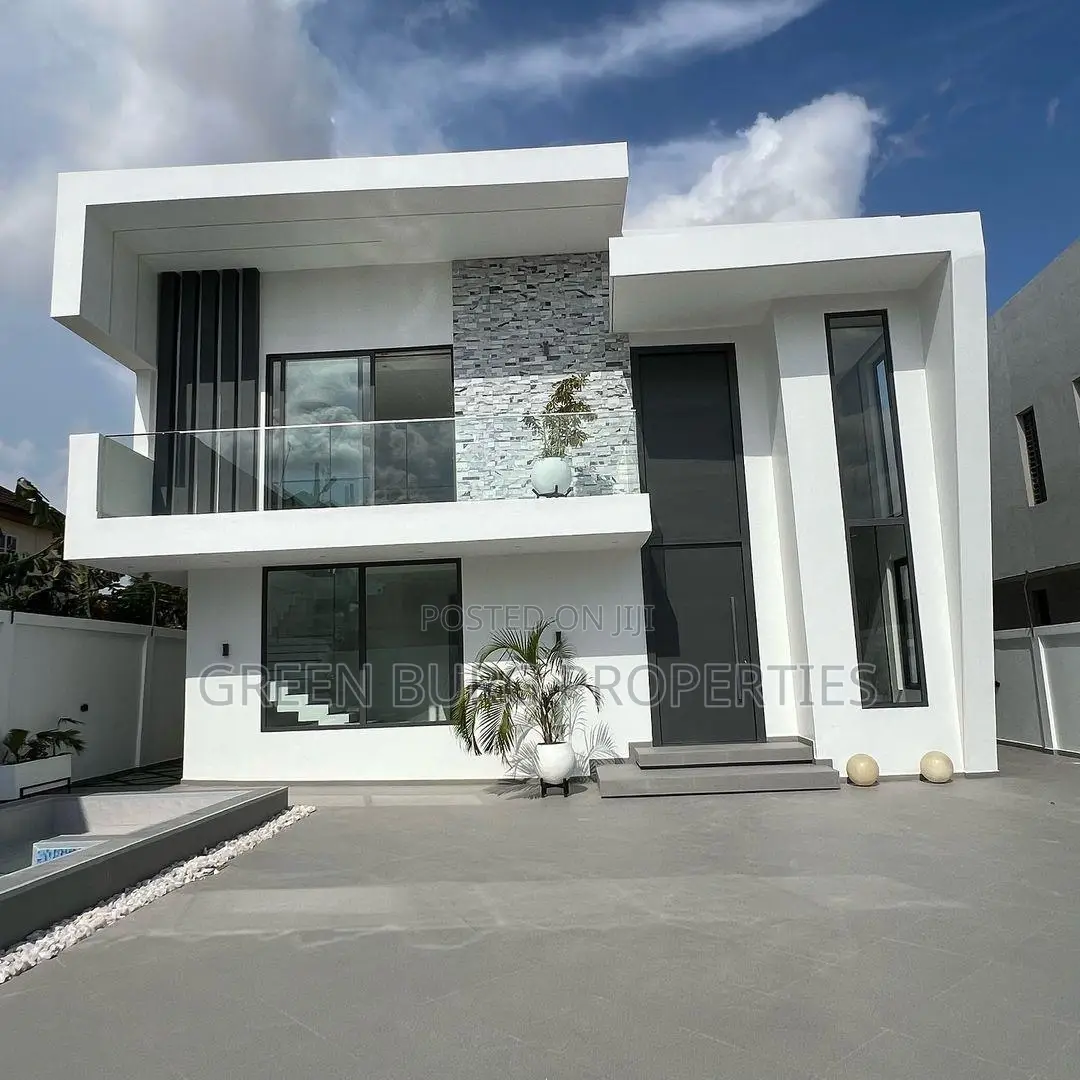 4bdrm House in Ashaley Botwe for sale