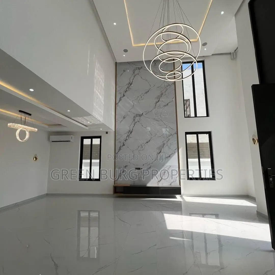 4bdrm House in Ashaley Botwe for sale