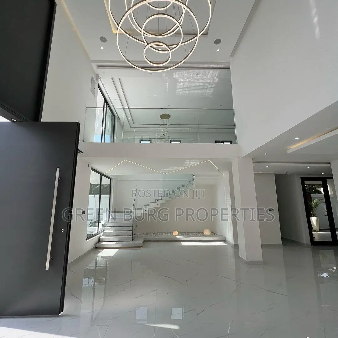 4bdrm House in Ashaley Botwe for sale