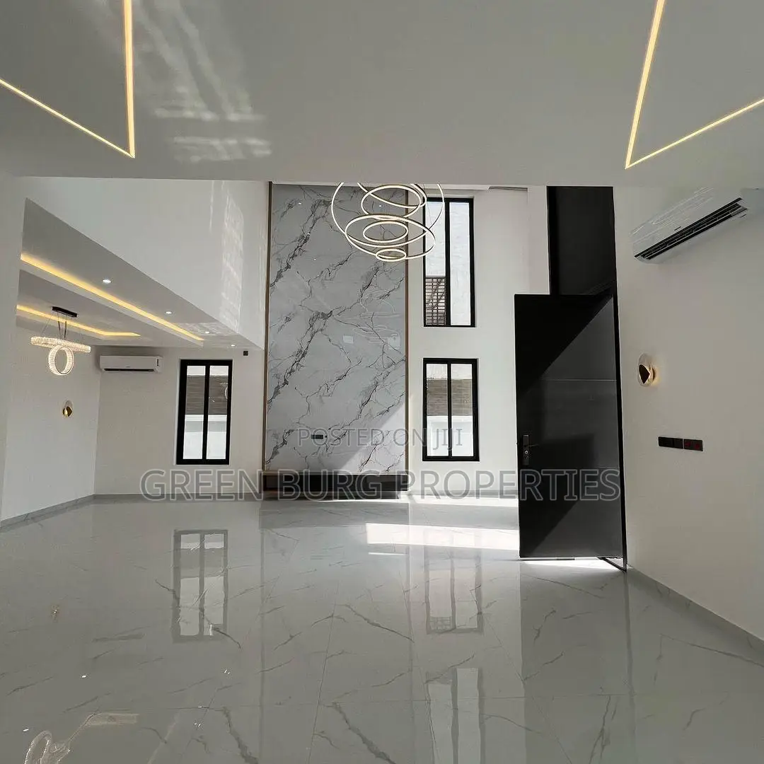 4bdrm House in Ashaley Botwe for sale