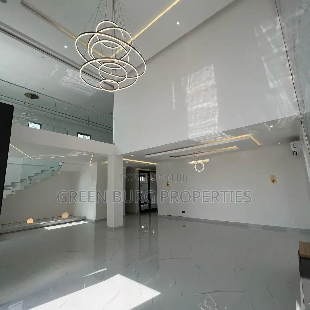 4bdrm House in Ashaley Botwe for sale