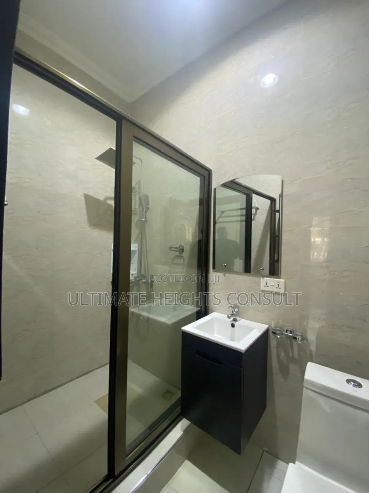 3bdrm House in West Trasacco, East Legon for rent