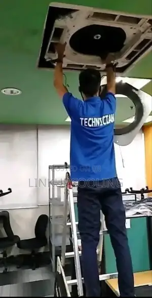 Air Conditioner Service Maintenance Team