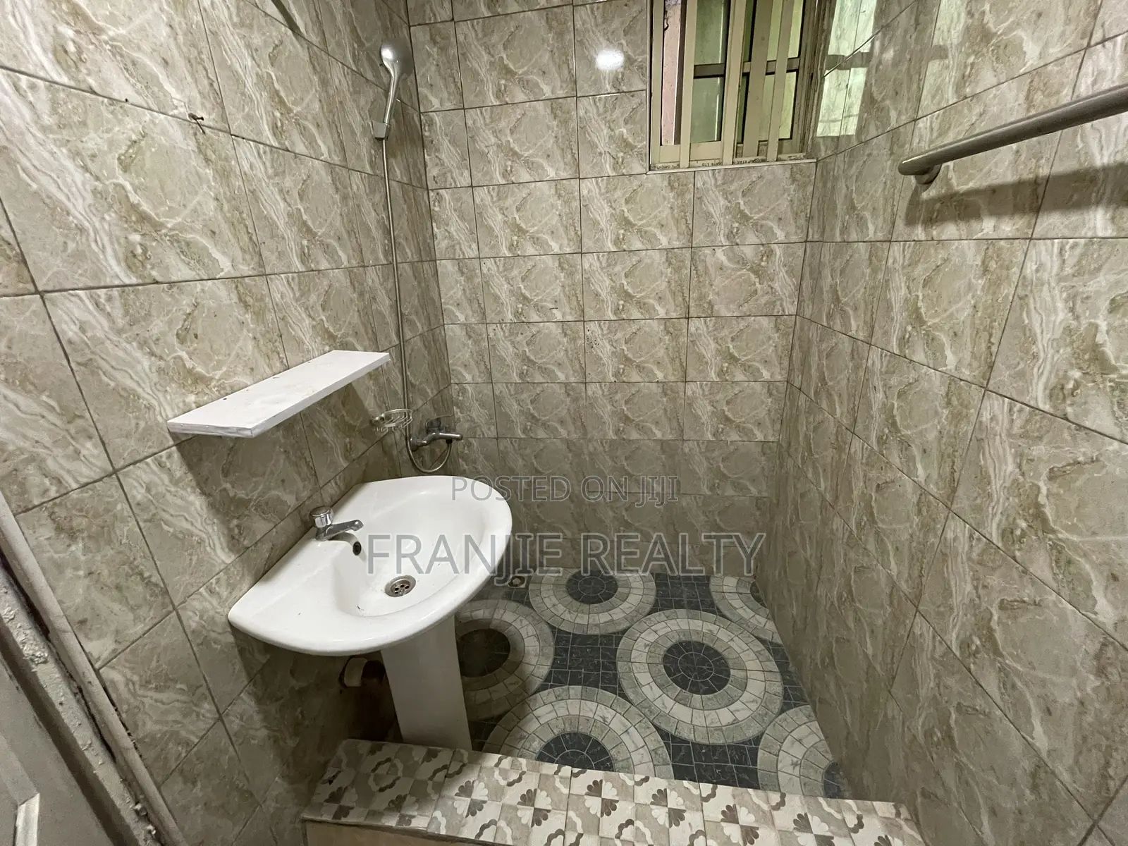 2bdrm Apartment in Weija for rent