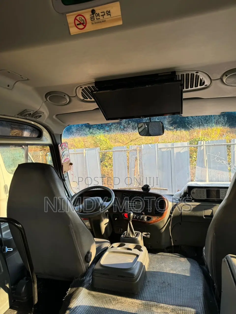 Hyundai County 2014 Grey