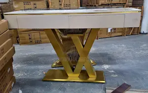 Console Table ()