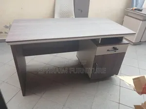 Single Desk for Office