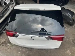 Mitsubishi  Outlander 2018 Boot