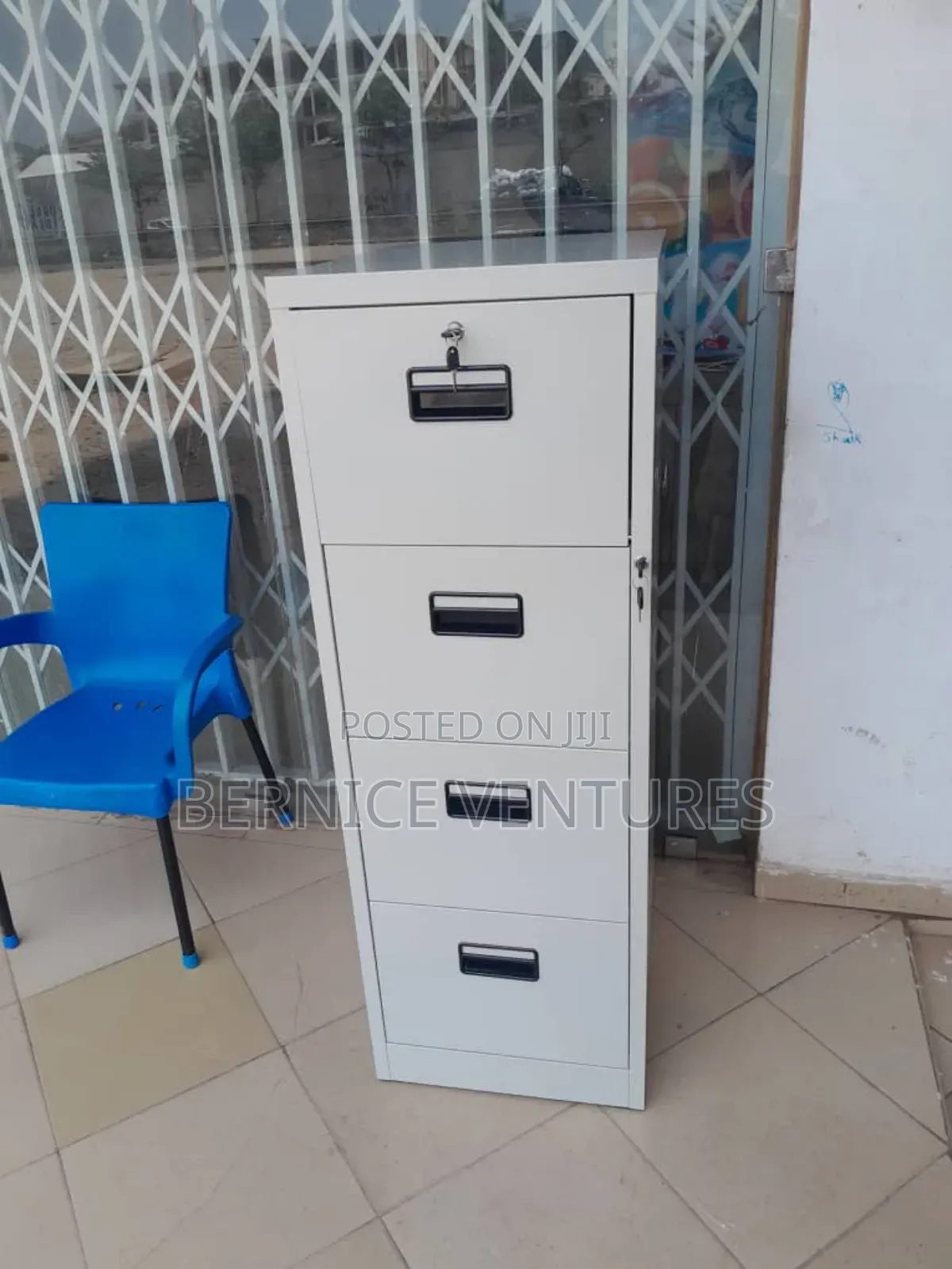 Key Lock Cabinet With Safe