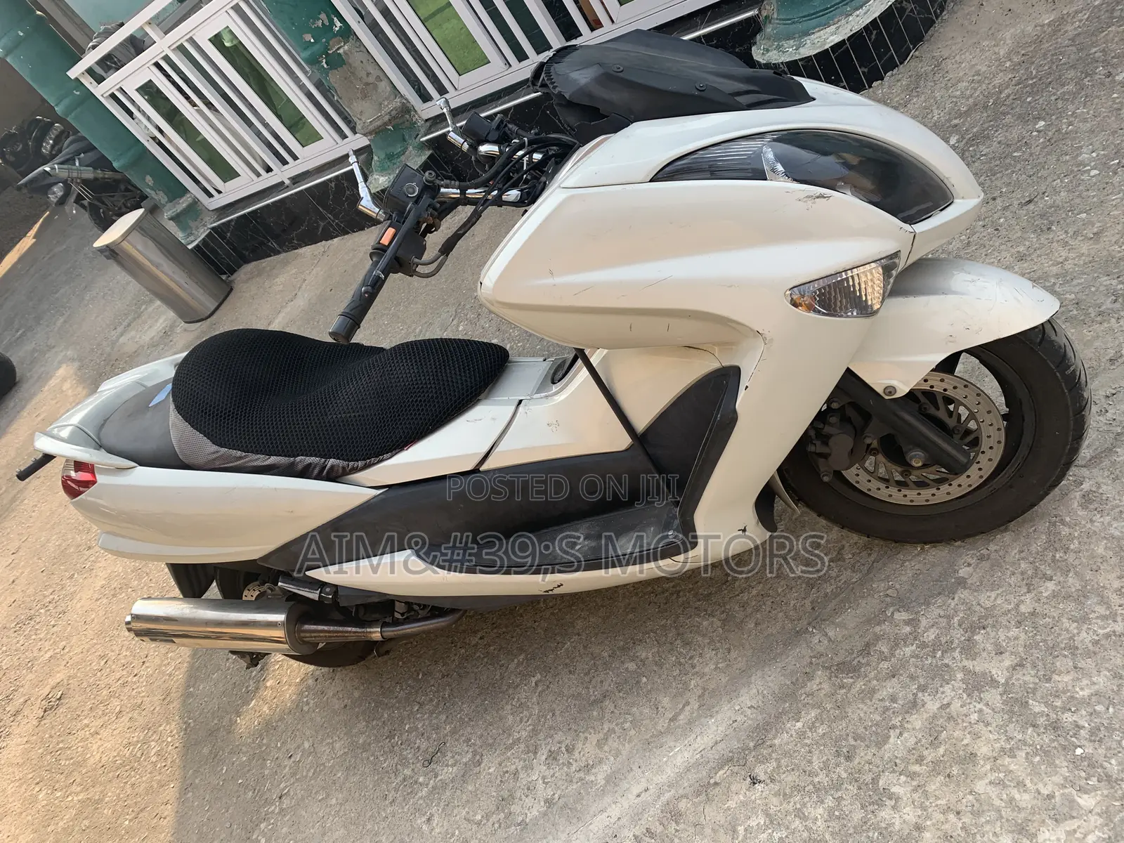 Yamaha Majesty 2025 White