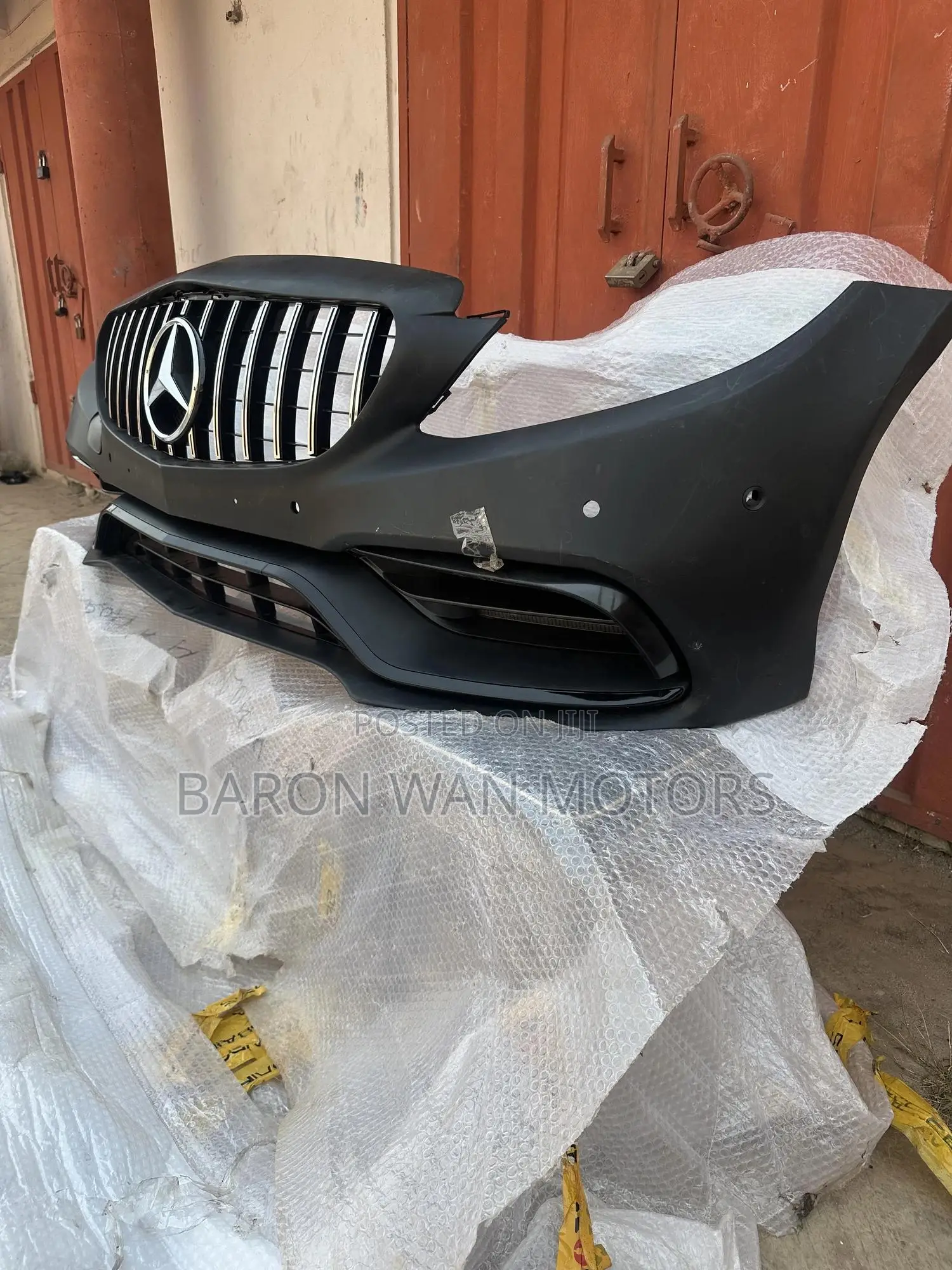 W205 C300 Amg Front Bumper Complete With Grill Available