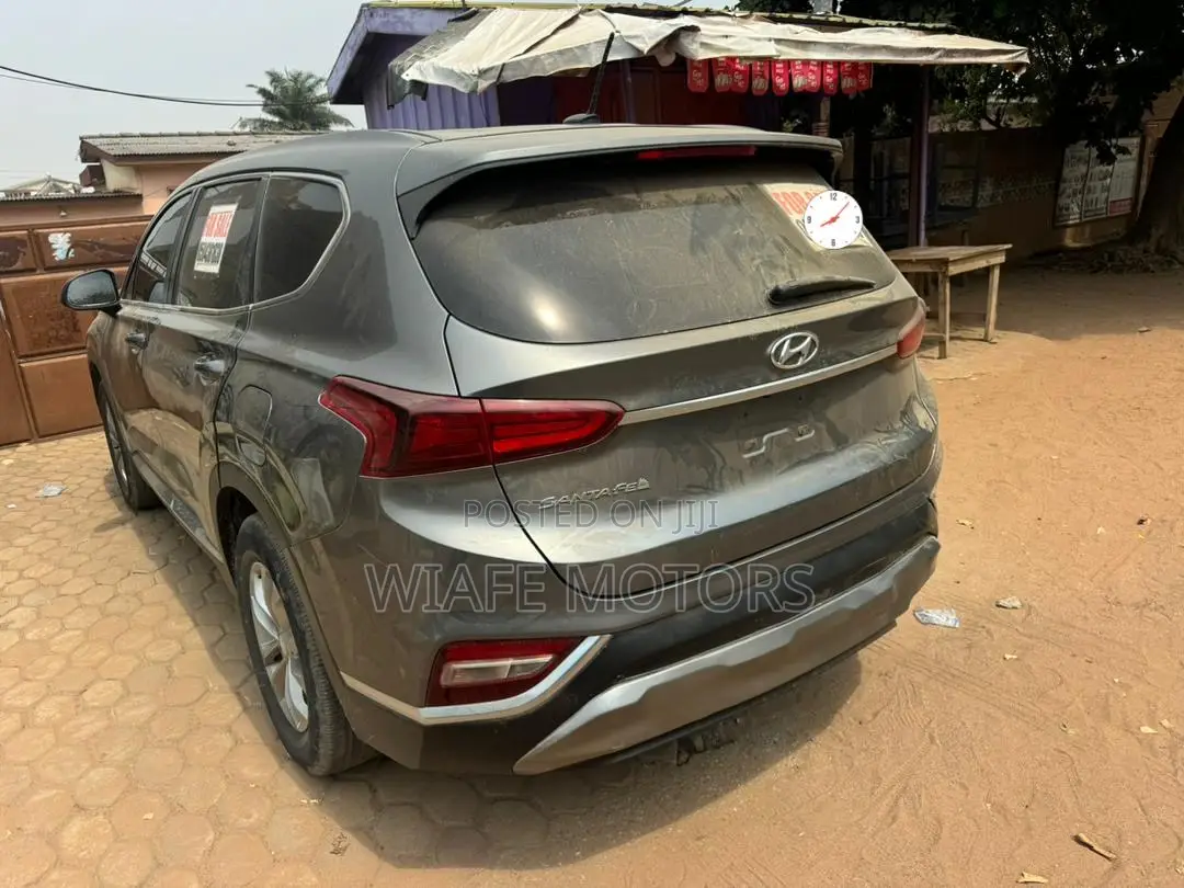Hyundai Santa Fe SE 2.4 AWD 2020 Gray