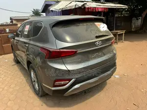 Hyundai Santa Fe SE 2.4 AWD 2020 Gray