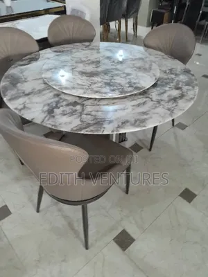 Dinne Room Spinning Table Chairs