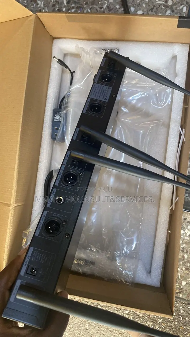 Lapel Mics 4 in 1