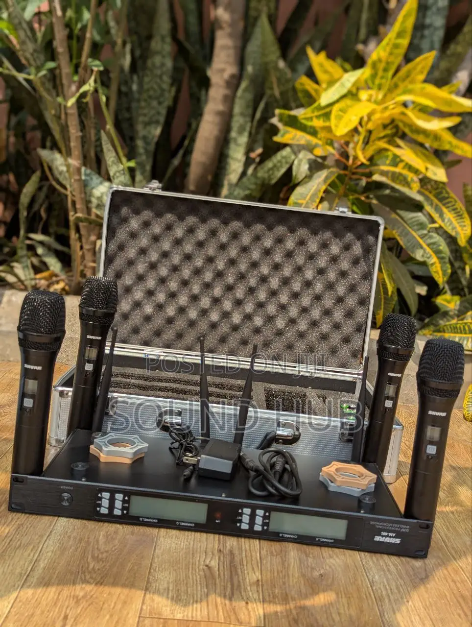 Shure 4in1 Microphones With Case