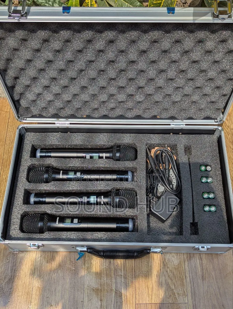 Shure 4in1 Microphones With Case