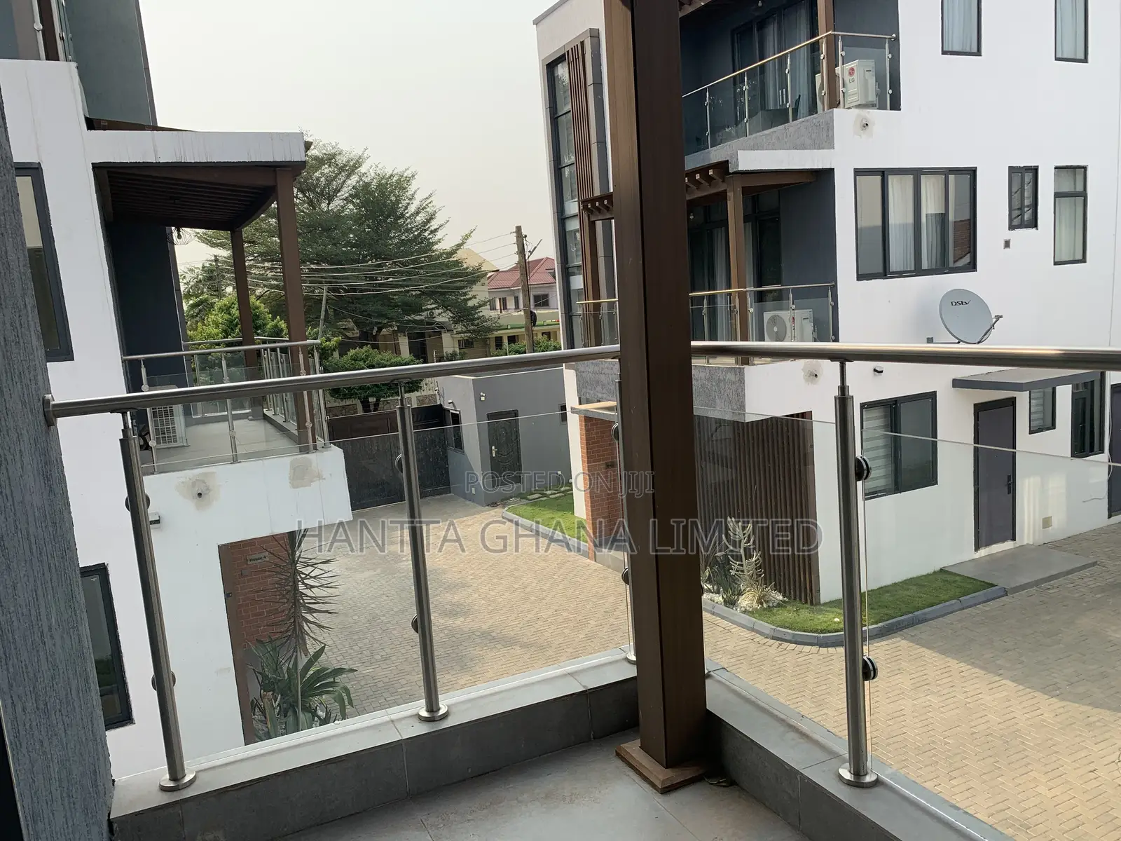 2bdrm Townhouse / Terrace in East Legon, Ghana Link Area for rent