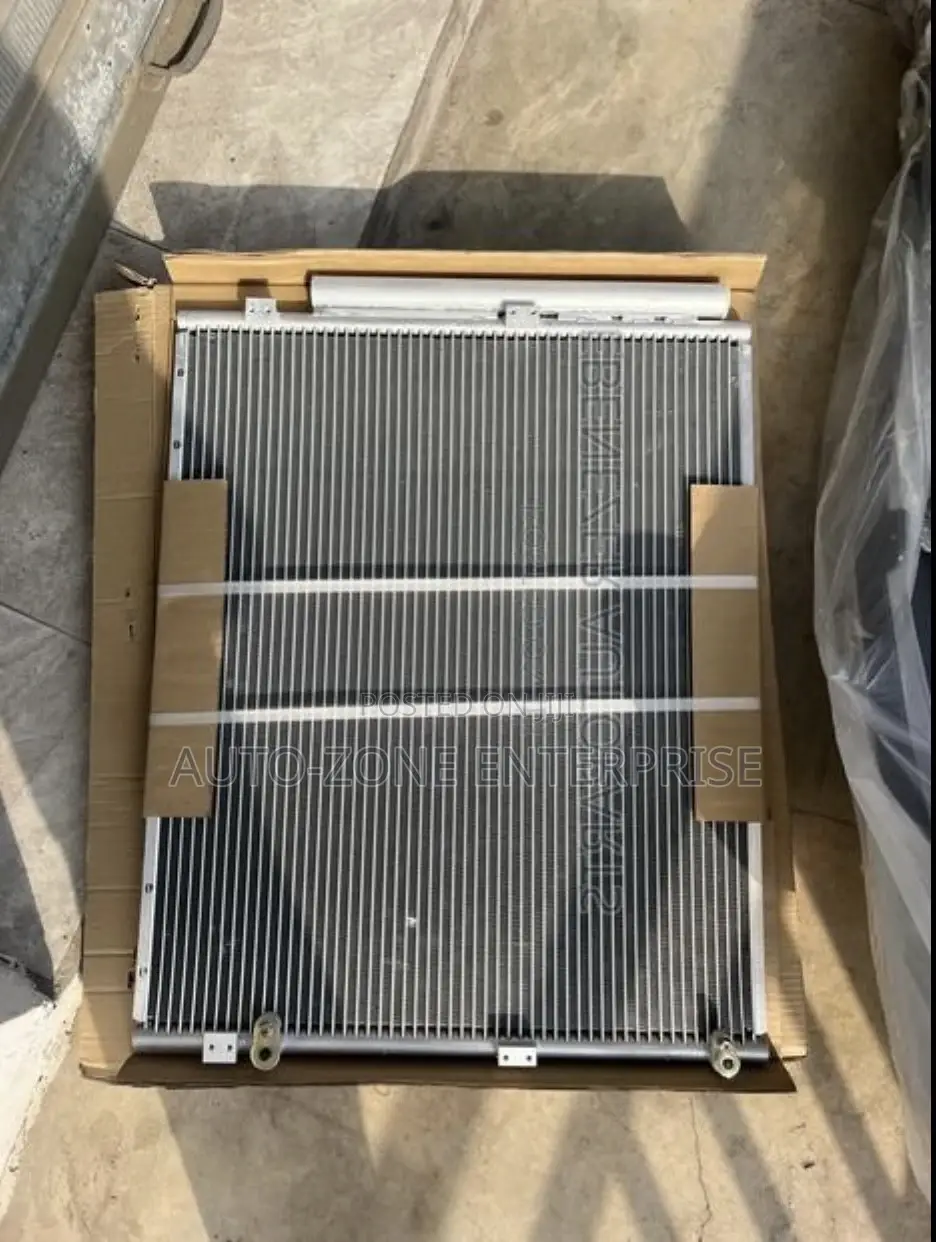 Toyota Land Cruiser V8 AC Condenser