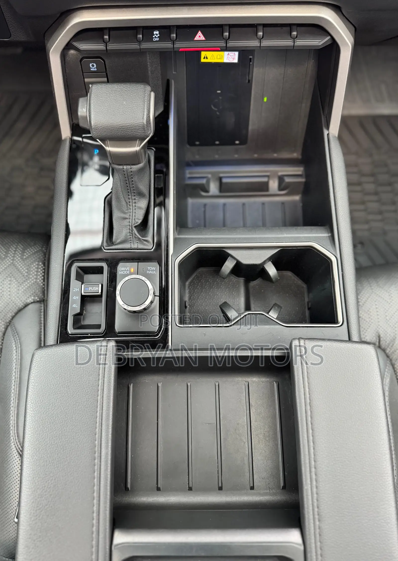 Toyota Tundra 2023 Silver