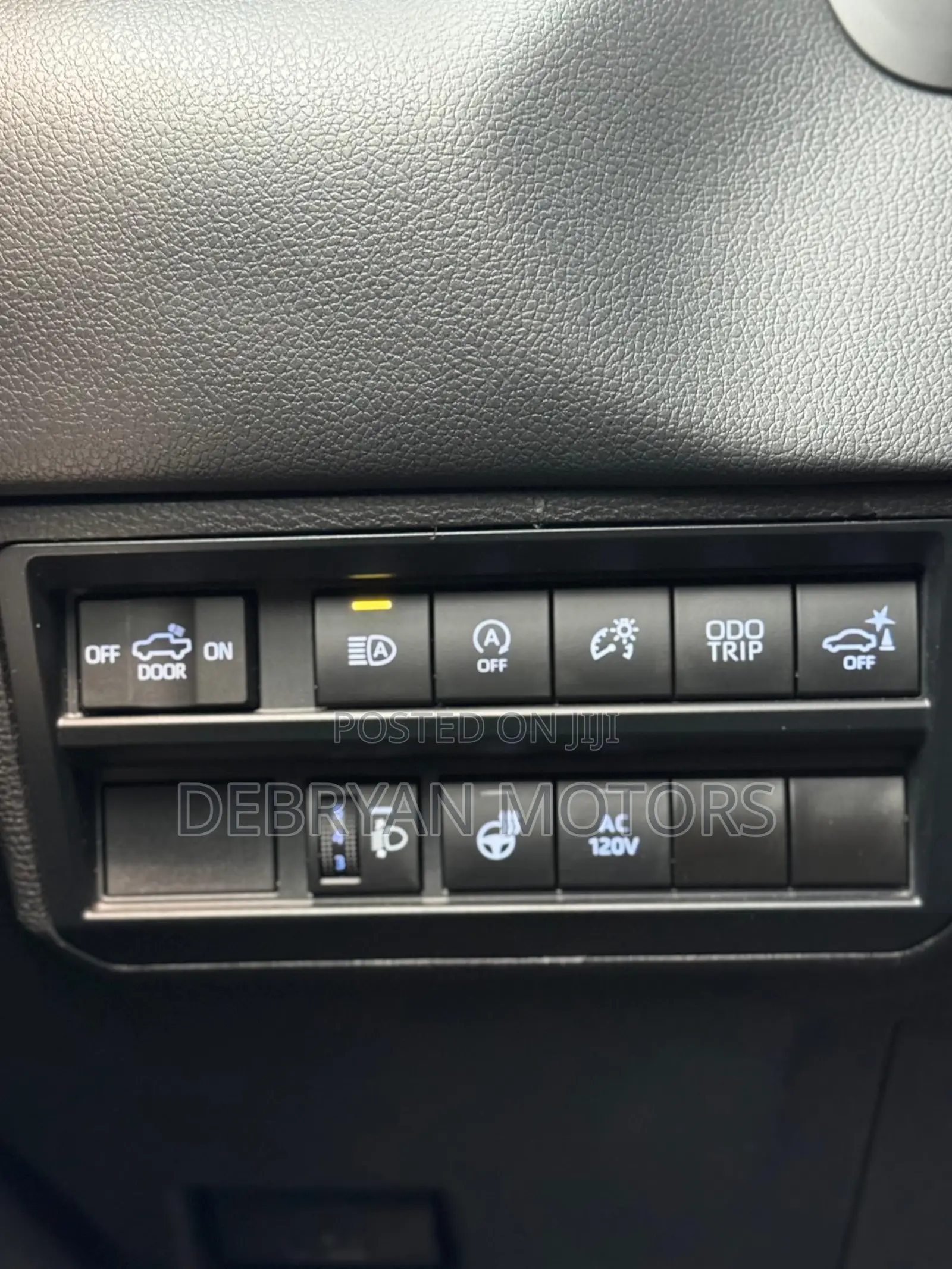 Toyota Tundra 2023 Silver