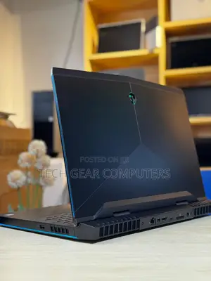 Laptop Alienware M17x R2 16GB Intel Core i7 HDD+SSD 1T