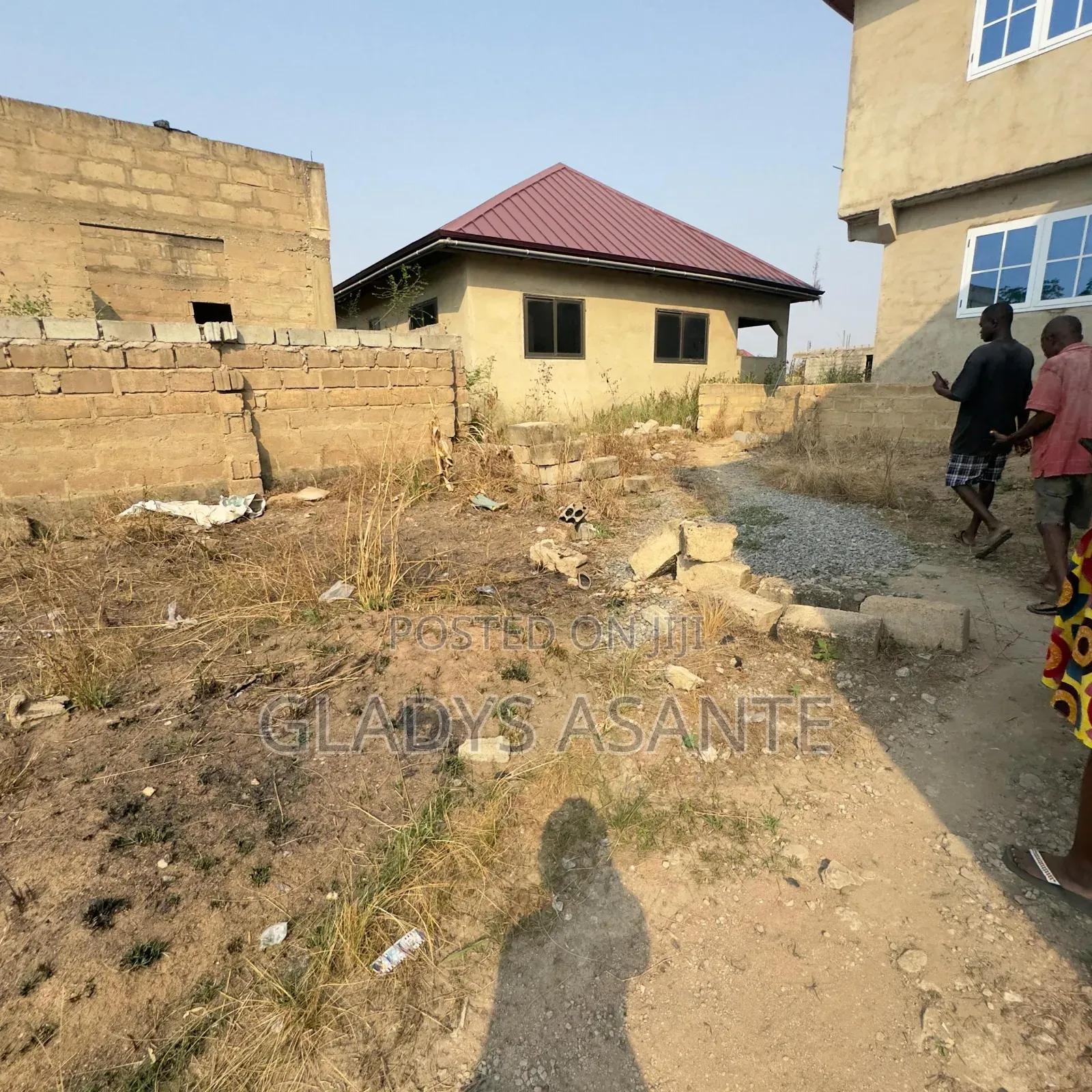 Uncompleted 5bdrm House In Accra Metropolitan For Sale
