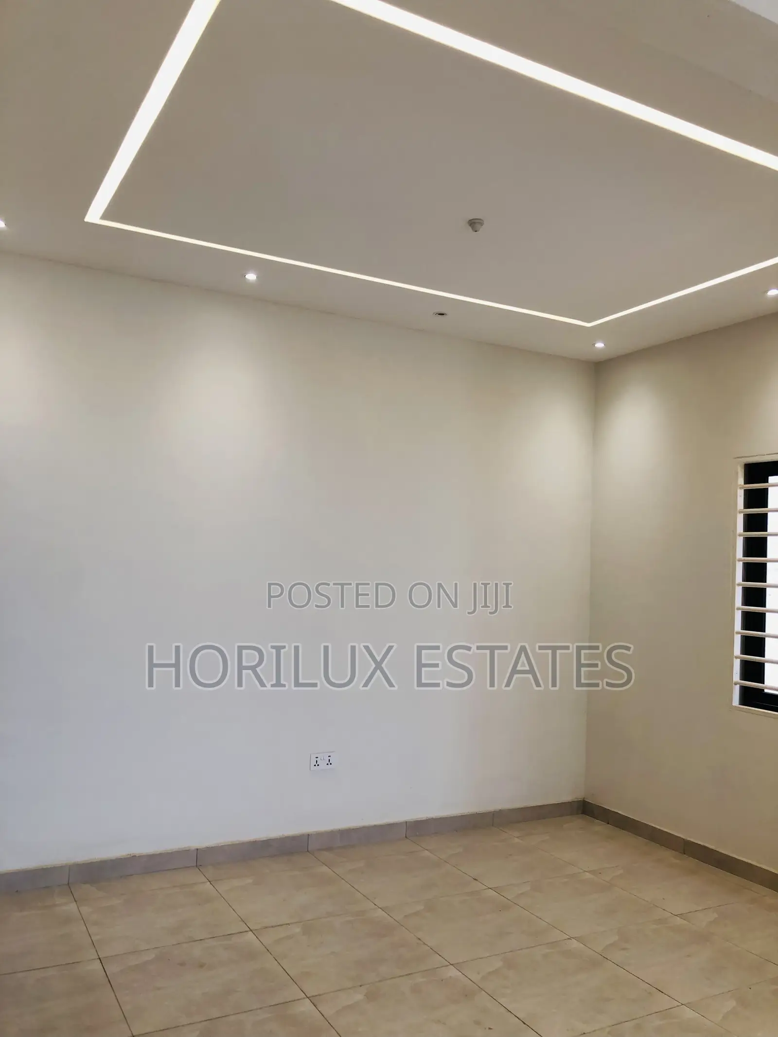 5bdrm Mansion in Kon Agency, Lake Side Estate for sale