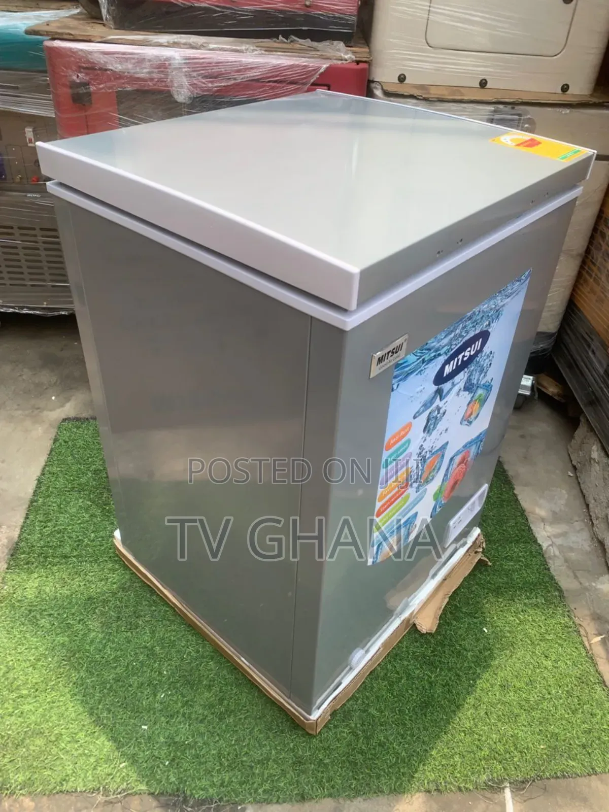 Stand Free Chest Freezer 93L Mitsui ME-110B Chest Freezer
