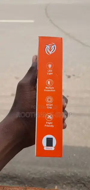 20,000mah P5 Powerbank With Touch Light