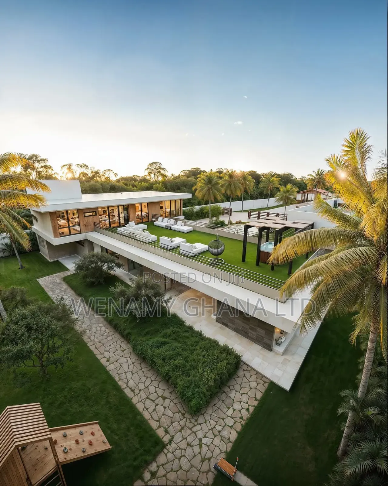 5bdrm Mansion in Accra for sale