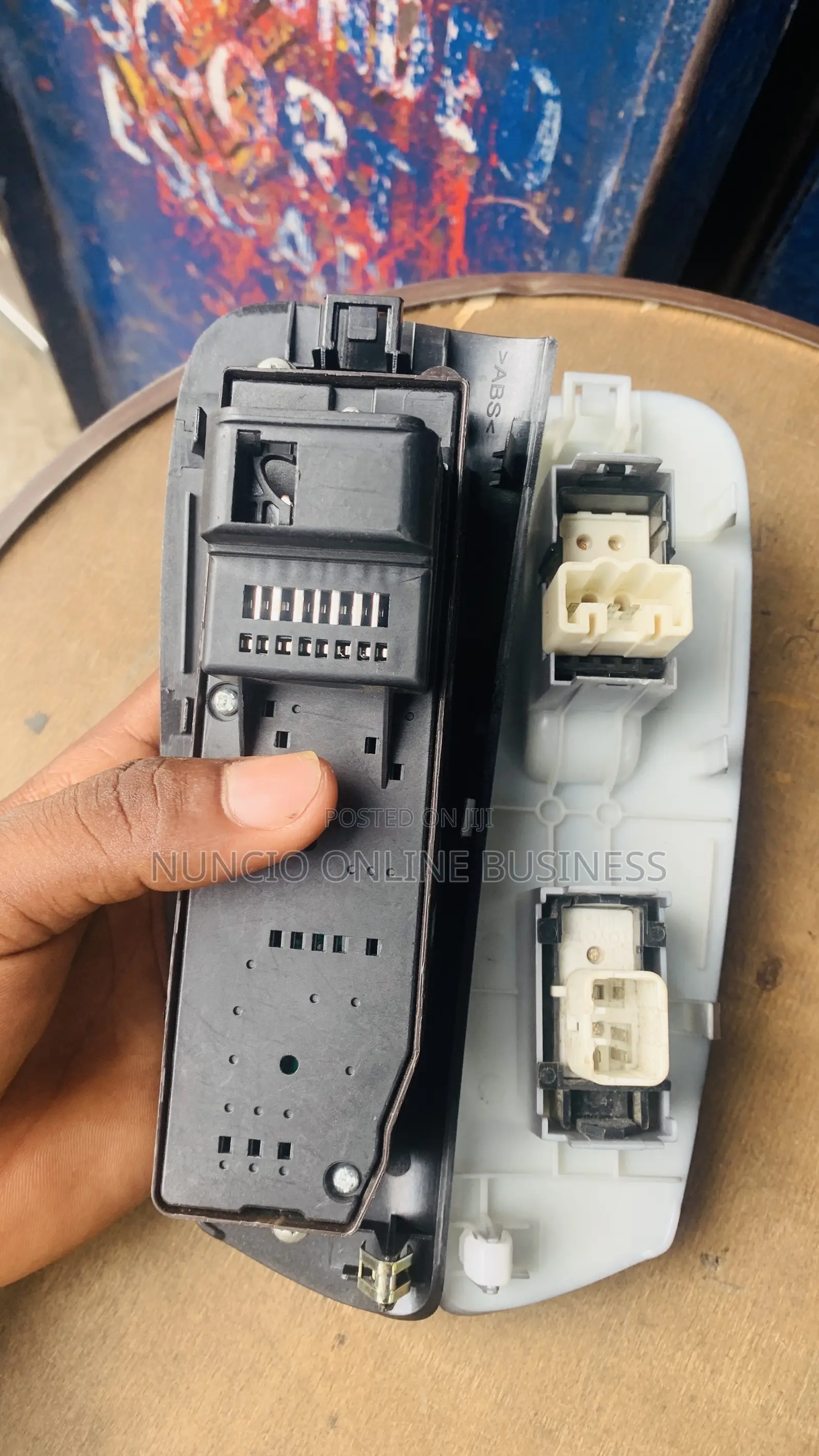 Pontiac Vibe / Matrix 2007 Master Door Switch