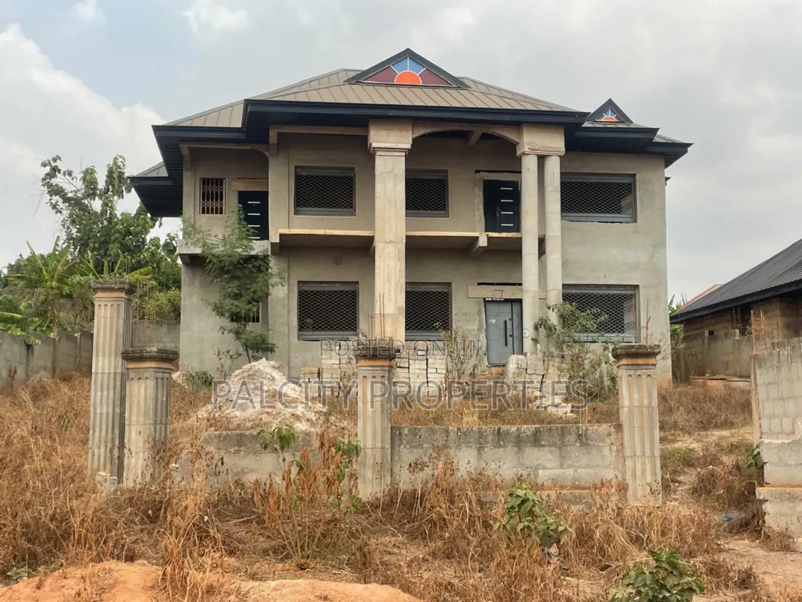 5bdrm House in Sokoban Wood Village, Kumasi Metropolitan for sale