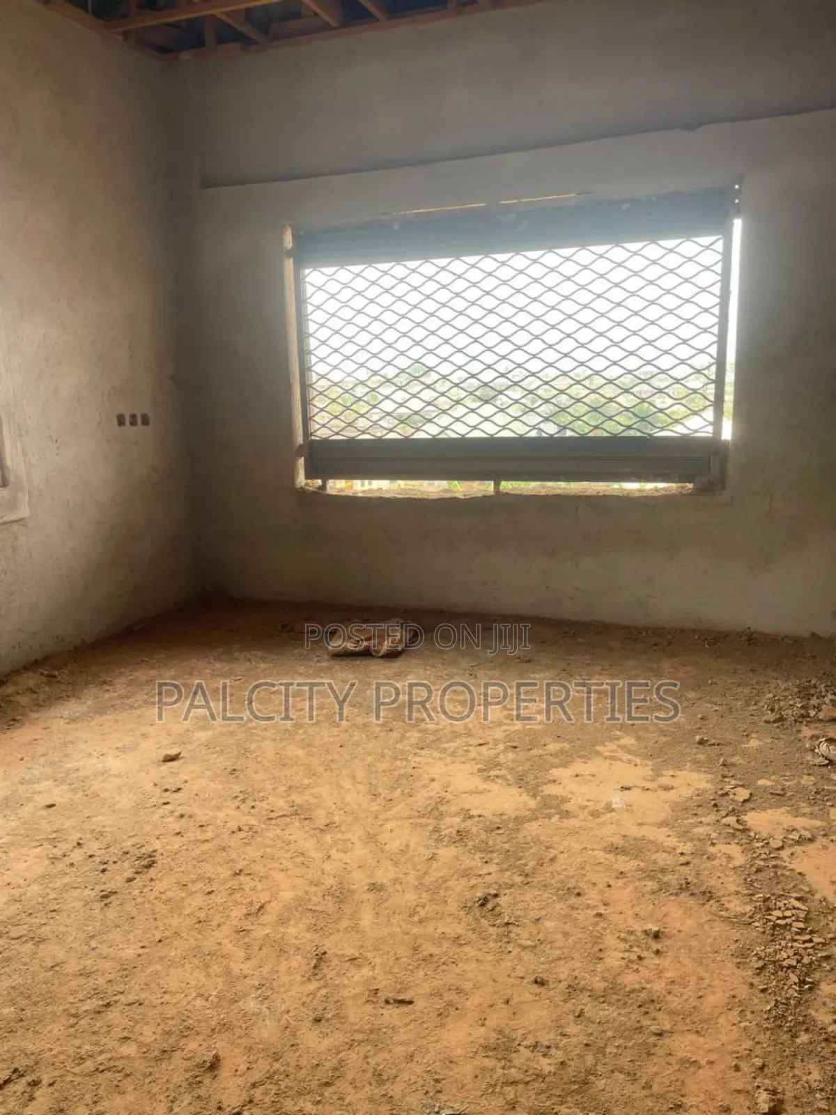 5bdrm House in Sokoban Wood Village, Kumasi Metropolitan for sale