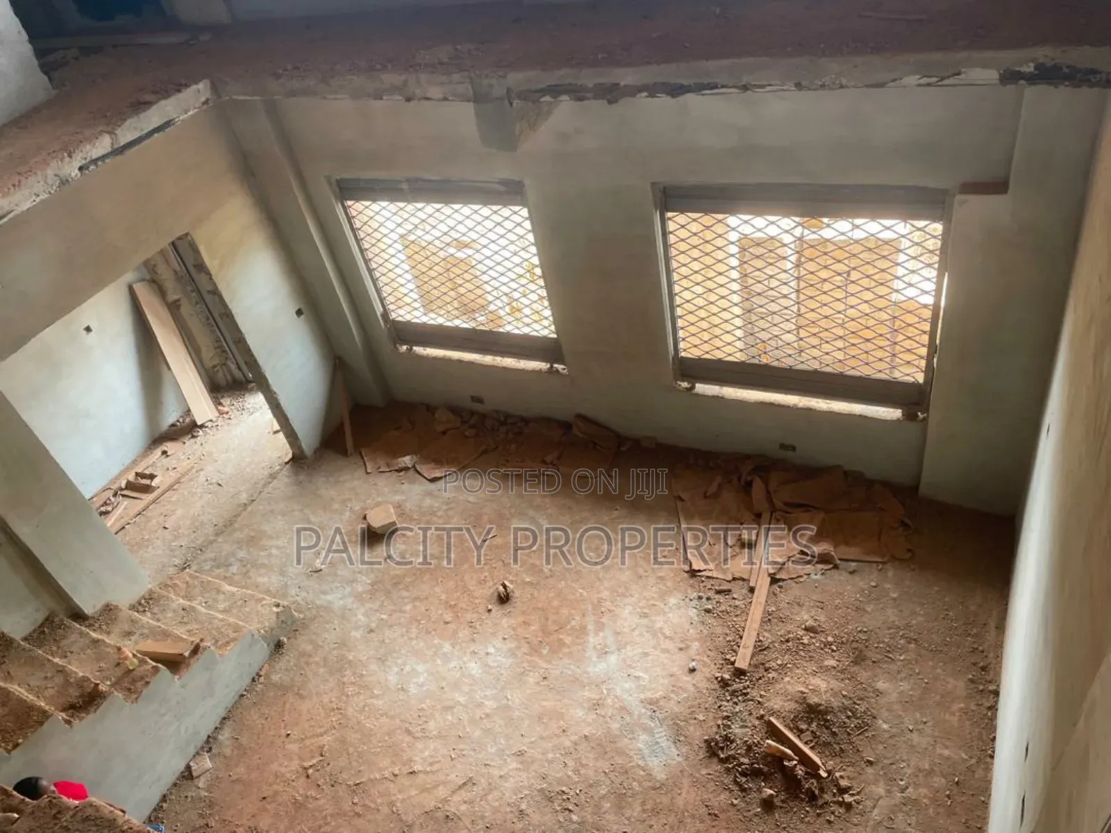5bdrm House in Sokoban Wood Village, Kumasi Metropolitan for sale