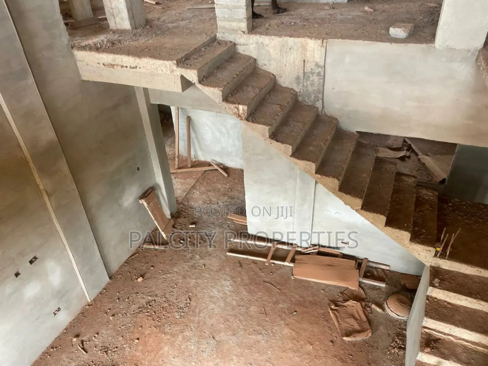 5bdrm House in Sokoban Wood Village, Kumasi Metropolitan for sale