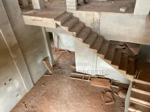 5bdrm House in Sokoban Wood Village, Kumasi Metropolitan for sale