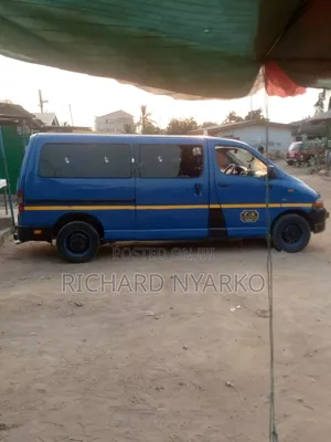 Toyota HiAce 2003 Blue