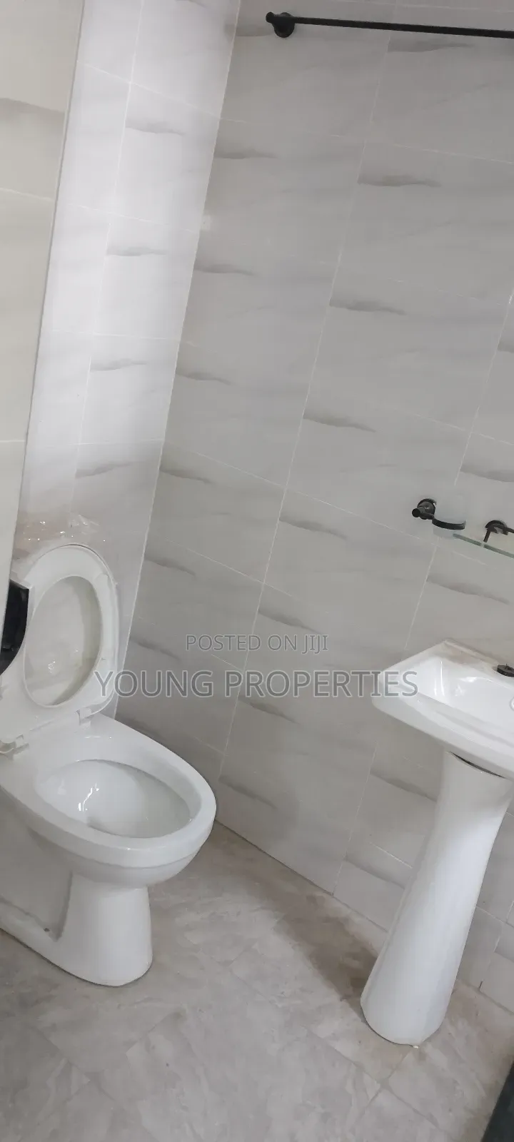 2bdrm Apartment in Ablekuma Manya for rent