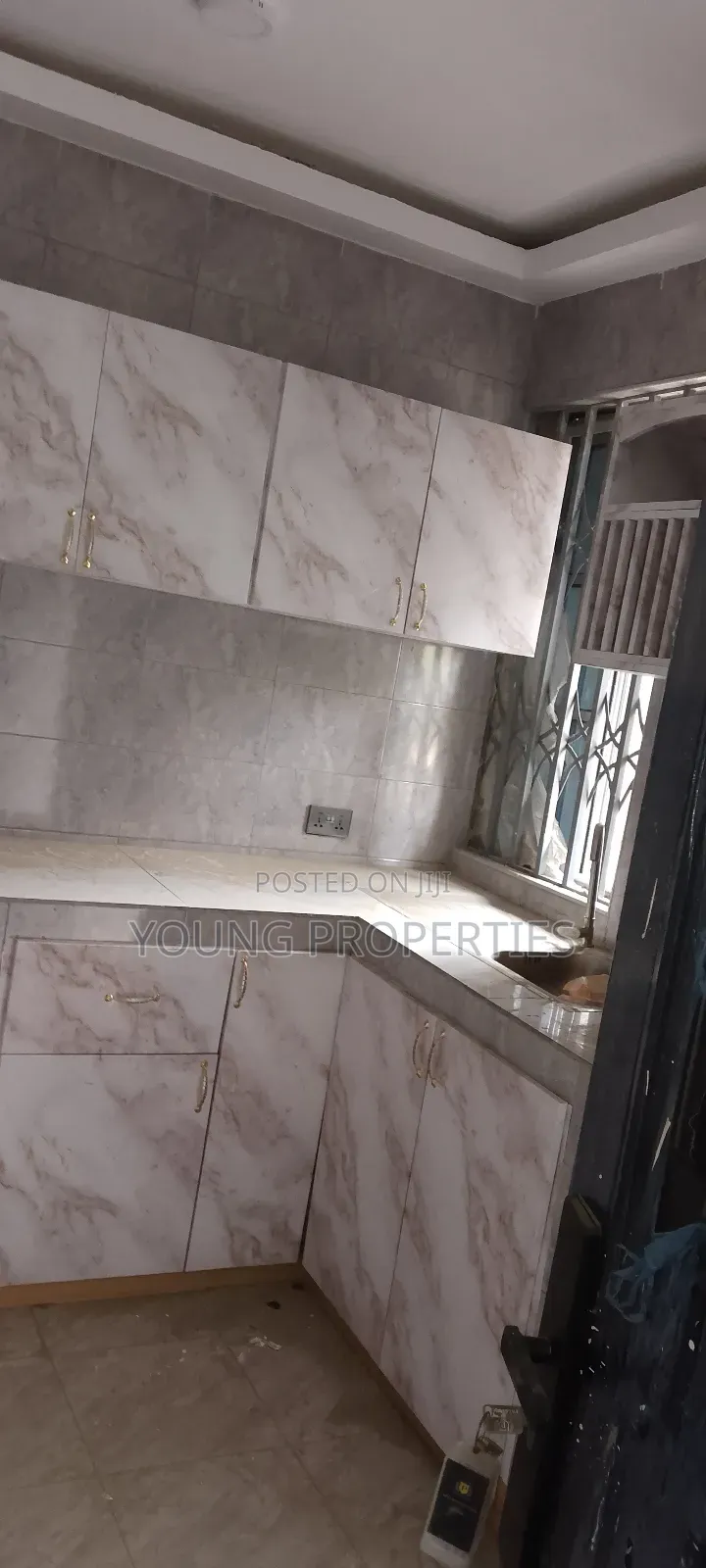 2bdrm Apartment in Ablekuma Manya for rent