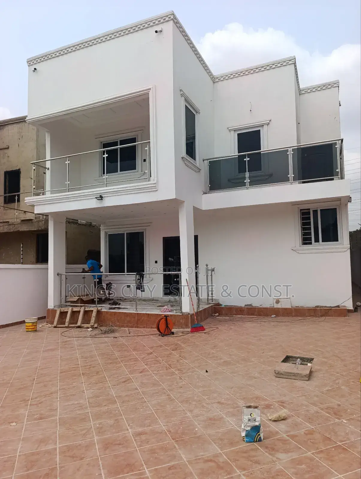 5bdrm House in Kwabenya-Acp-Estate, Dome for sale